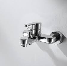 Смеситель для ванны с коротким изливом без аксессуаров BRAVAT F 63783 C-01A STREAM (BY DEITSCHE)