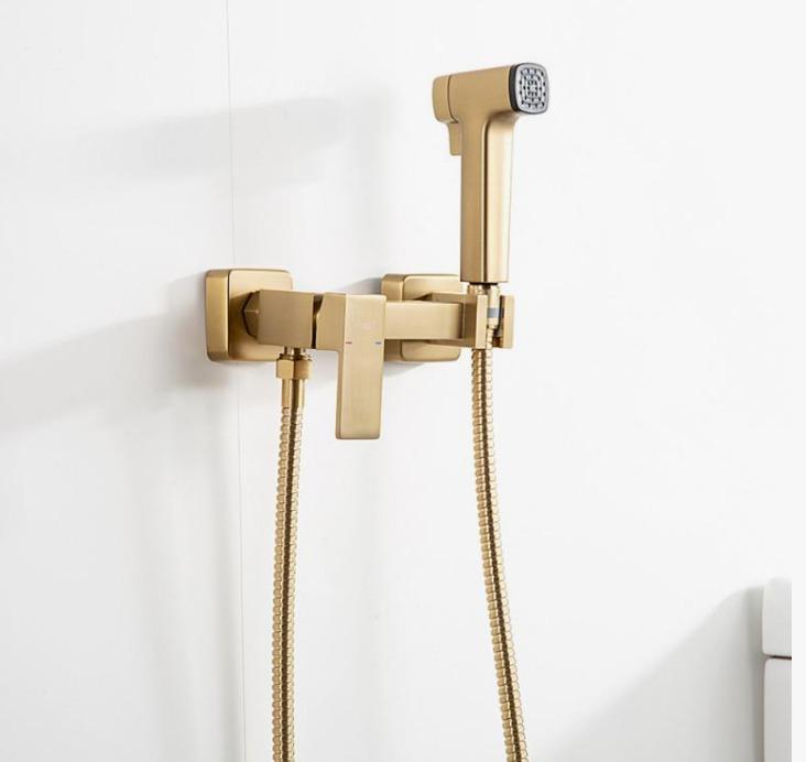 Смеситель Frap F7591-3 с гигиеническим душем Золотой Сатин